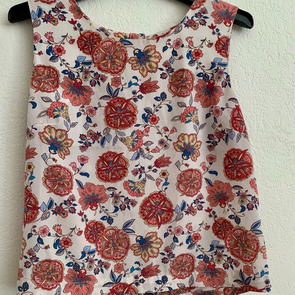 F21 Floral crop tank